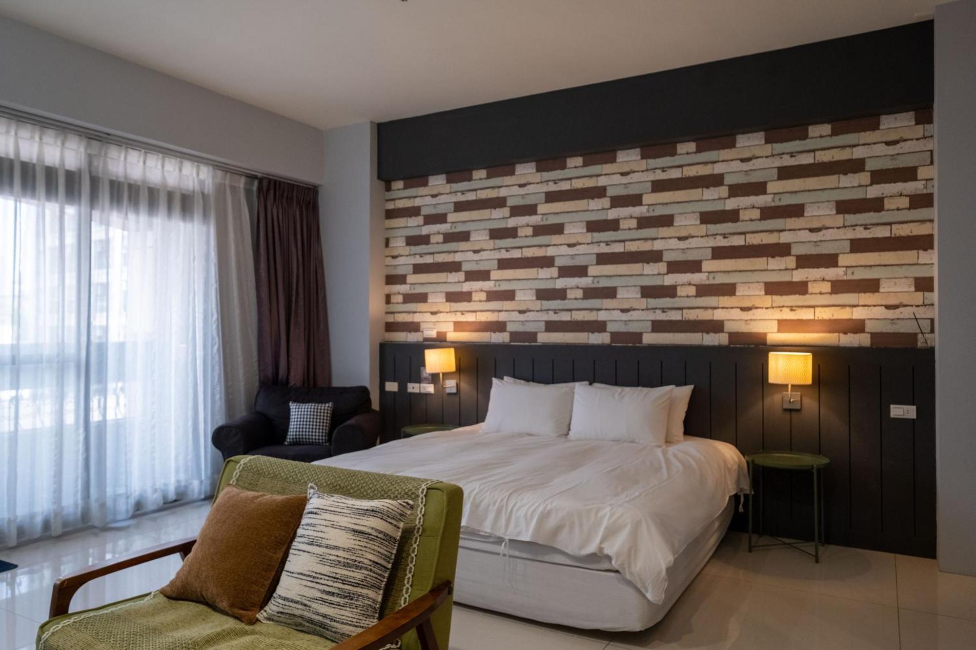 Huzi Room Tainan Esterno foto