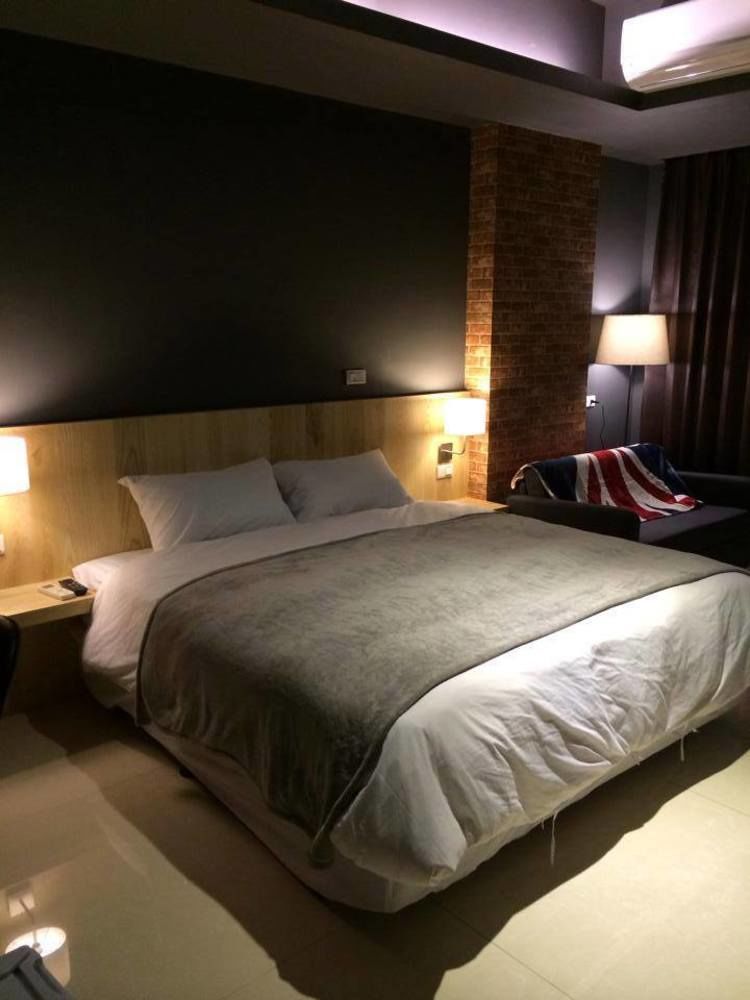 Huzi Room Tainan Esterno foto