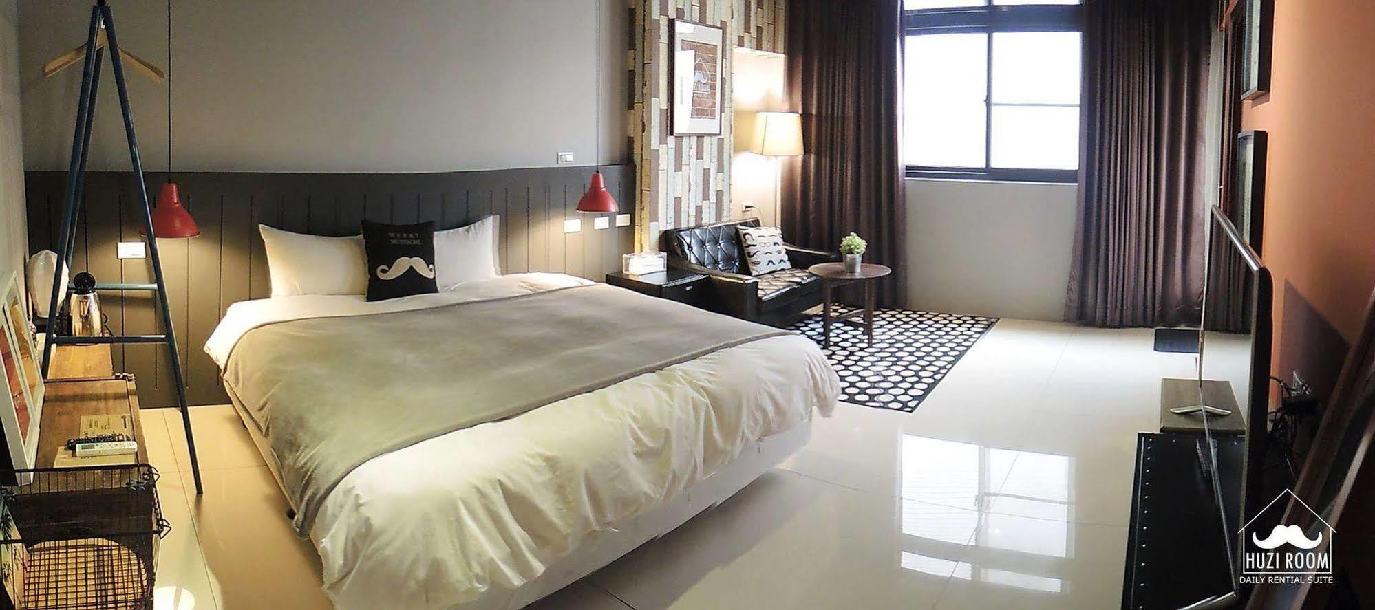 Huzi Room Tainan Esterno foto