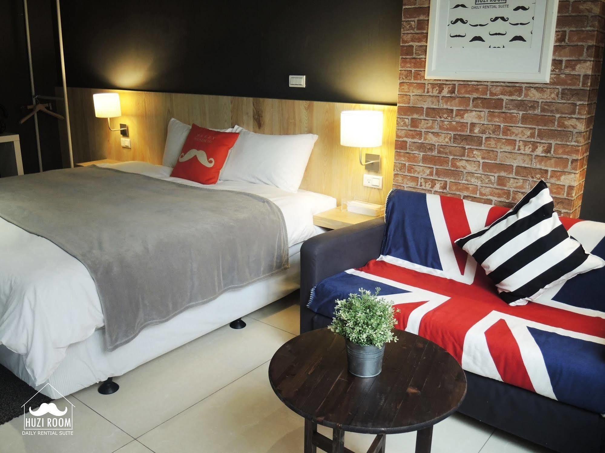 Huzi Room Tainan Esterno foto
