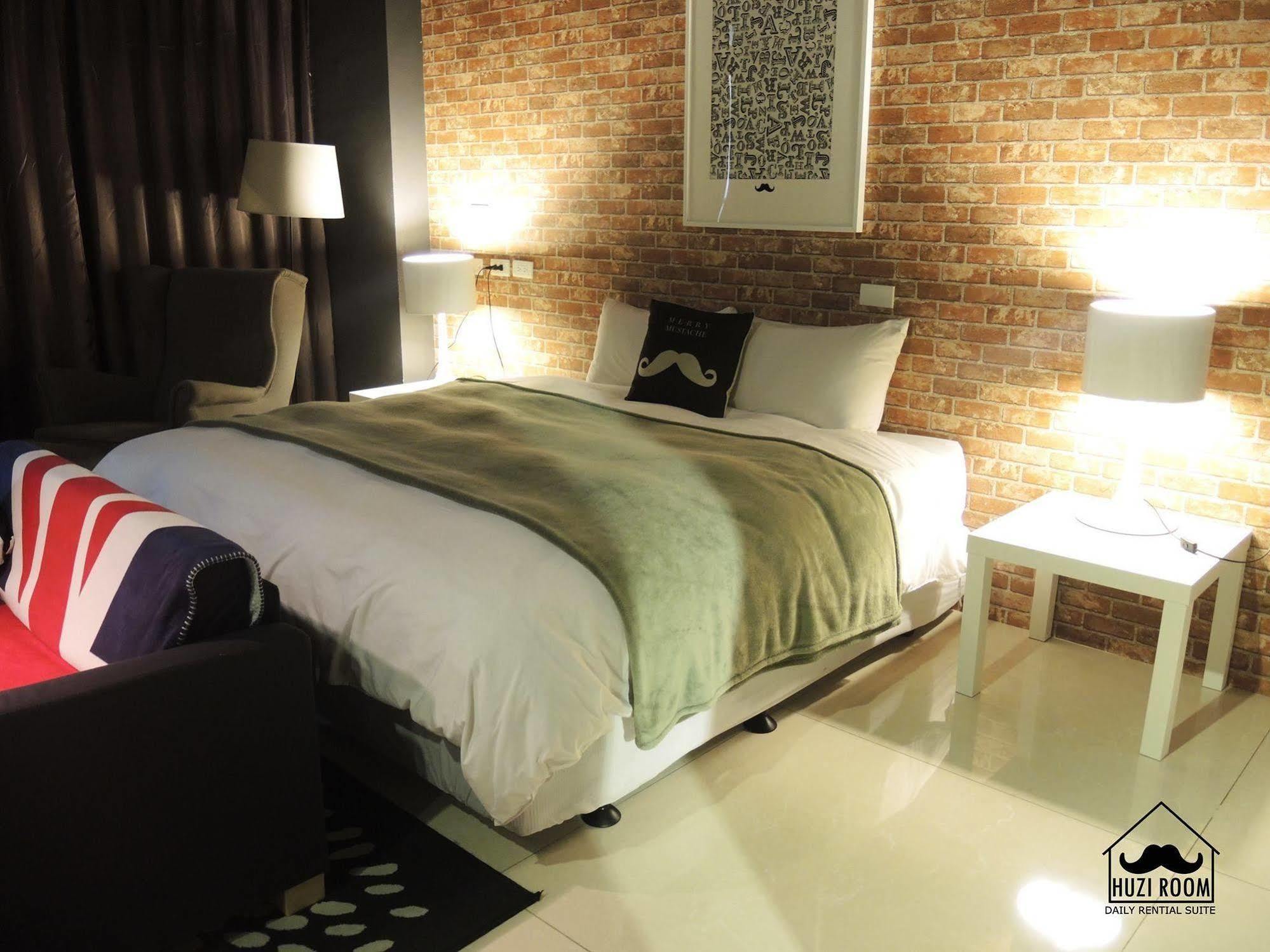 Huzi Room Tainan Esterno foto